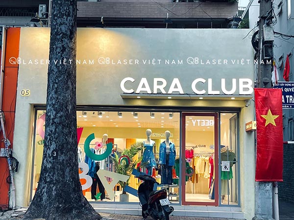 Thiết kế thi công bảng hiệu shop quần áo tại Q8 Laser